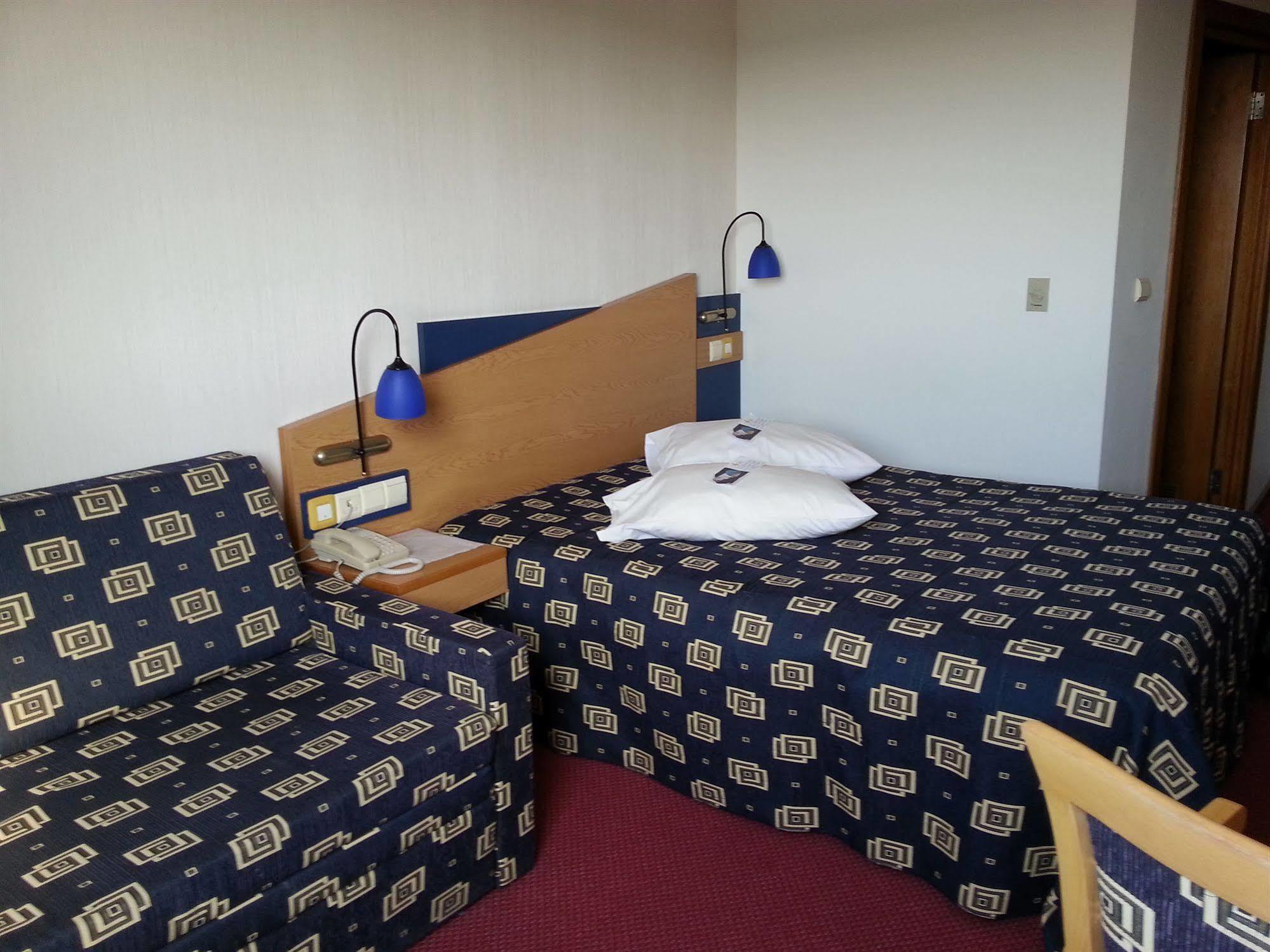 Iris Hotel Bors Ngoại thất bức ảnh