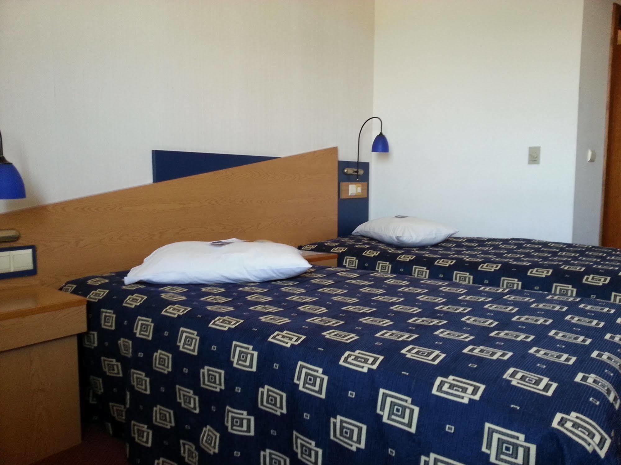 Iris Hotel Bors Ngoại thất bức ảnh