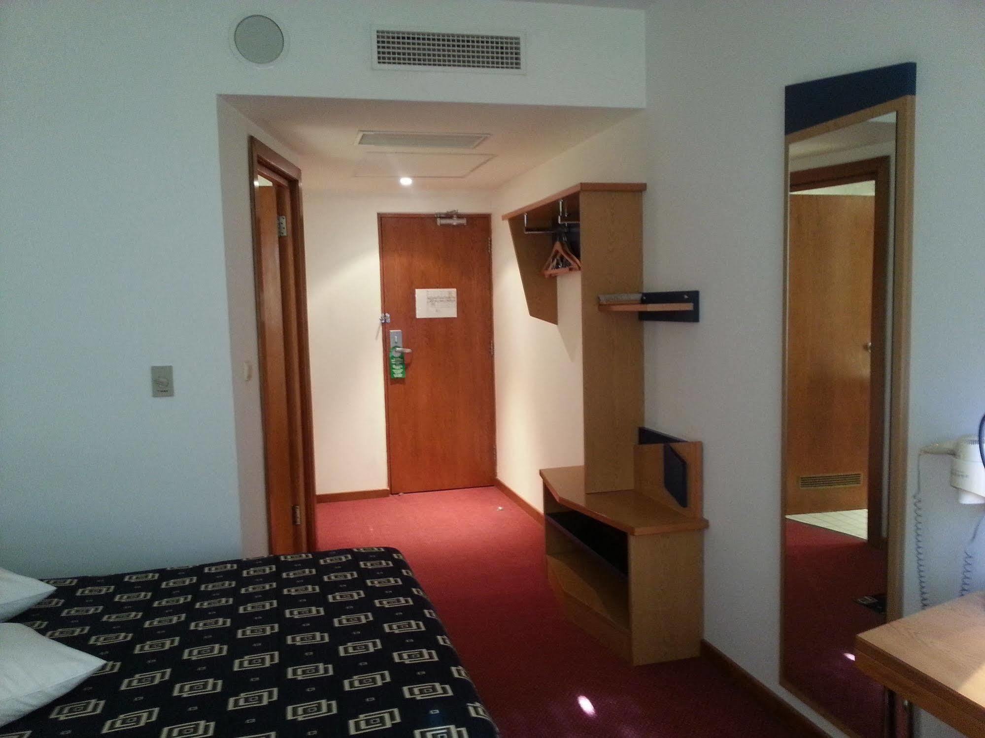 Iris Hotel Bors Ngoại thất bức ảnh